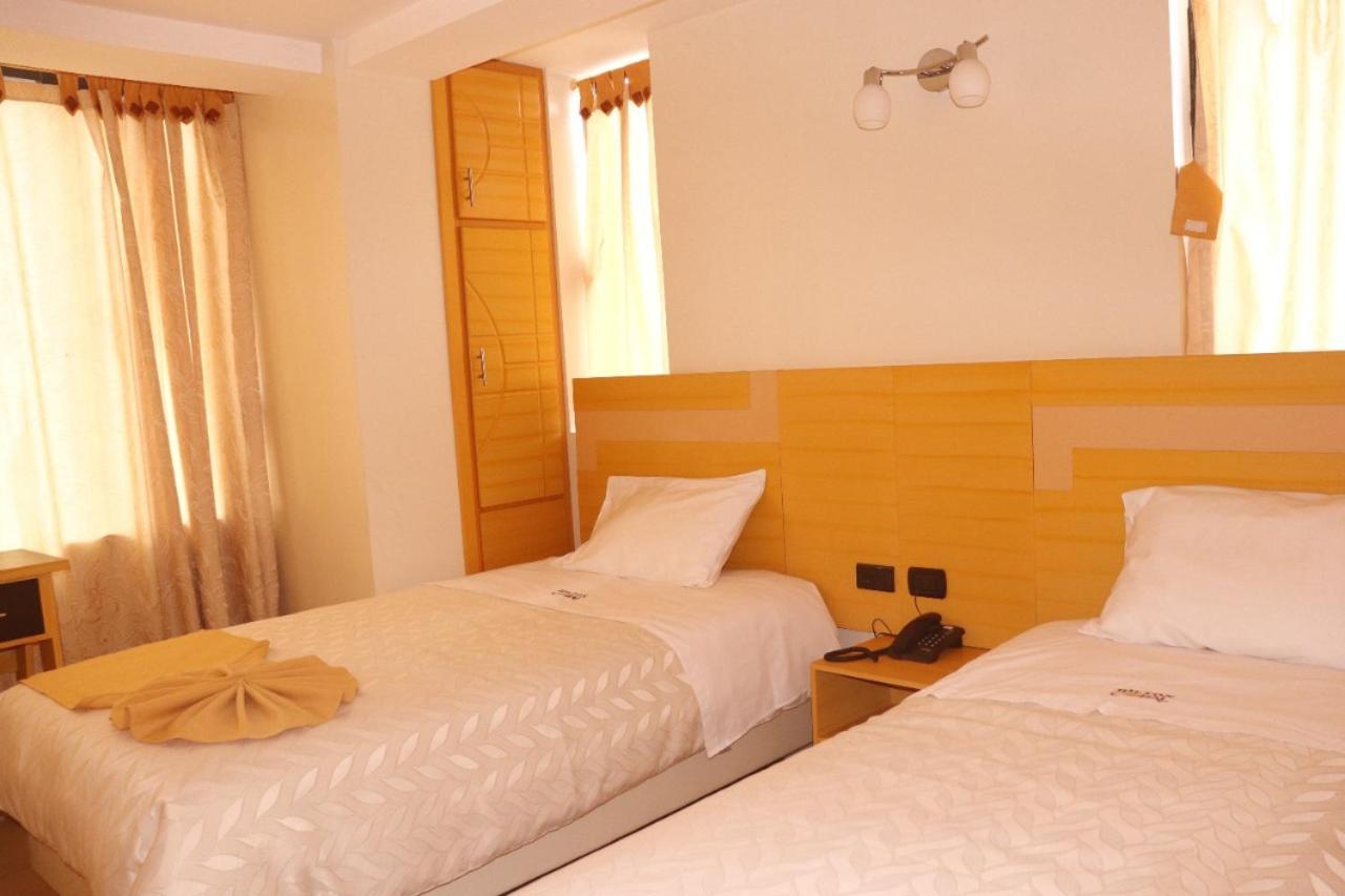 Hotel Golden Coral Tulcán المظهر الخارجي الصورة