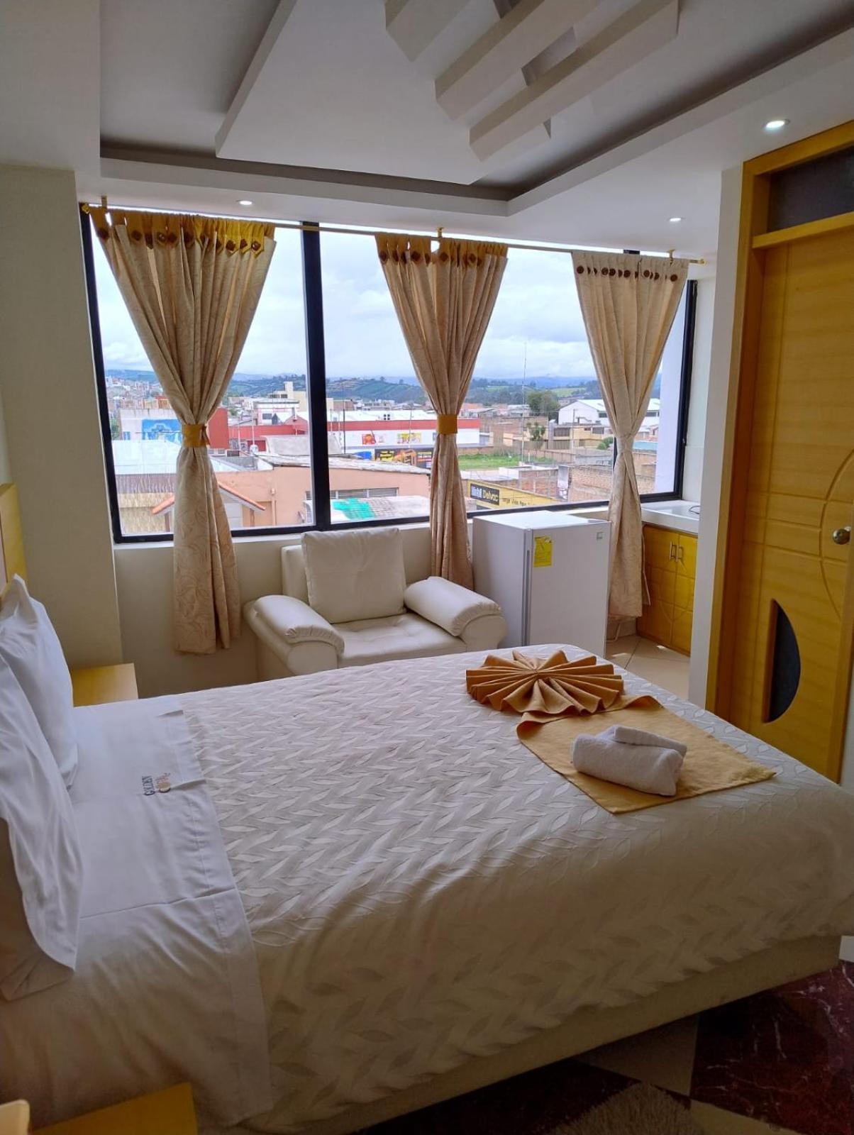 Hotel Golden Coral Tulcán المظهر الخارجي الصورة